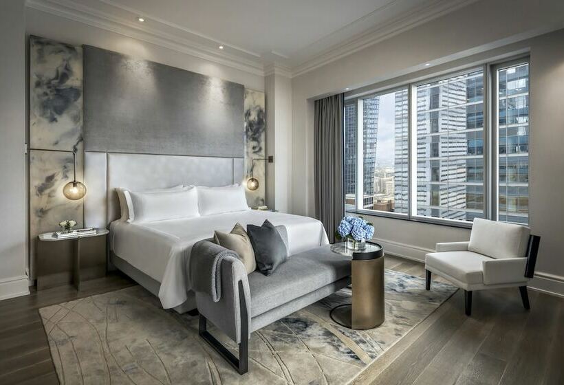 Отель The St. Regis Toronto