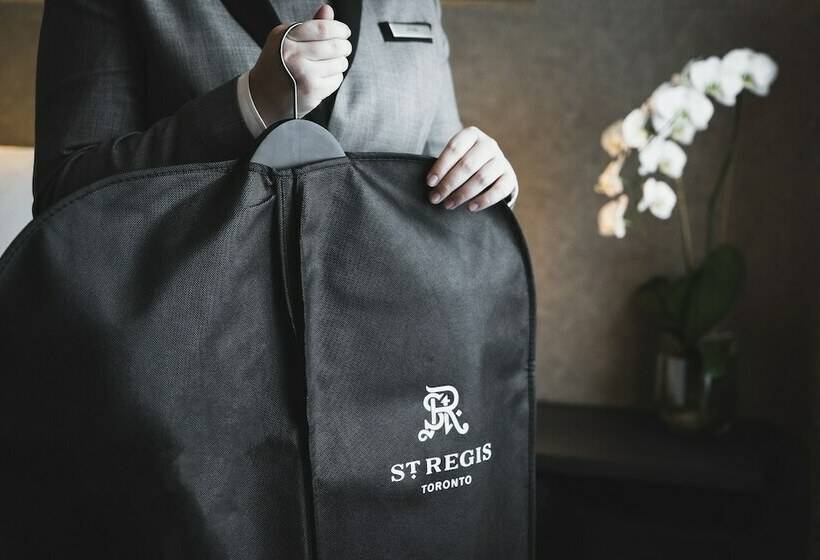 בית מלון כפרי The St. Regis Toronto