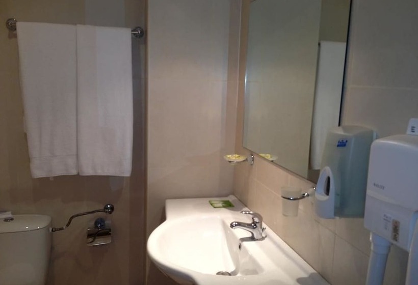 Vezhen Hotel   Free Parking