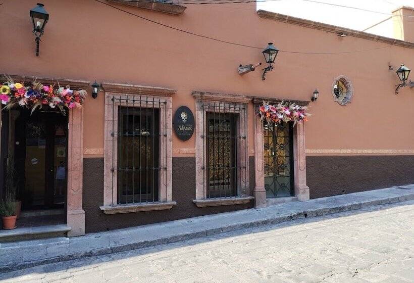 هتل Villa Mirasol