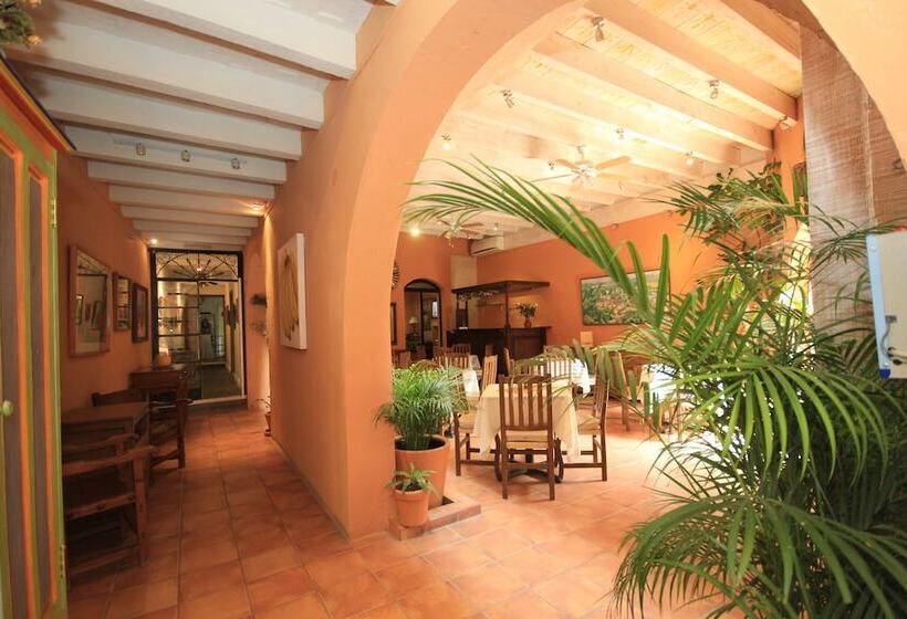 هتل Villa Mirasol