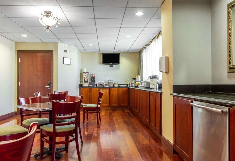 هتل Villa Montes