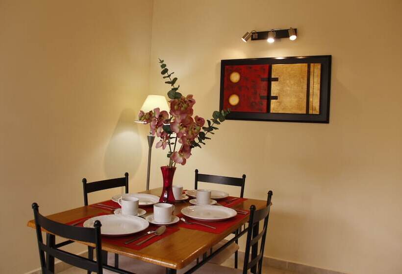 هتل Y Suites El Refugio De Don Carlos
