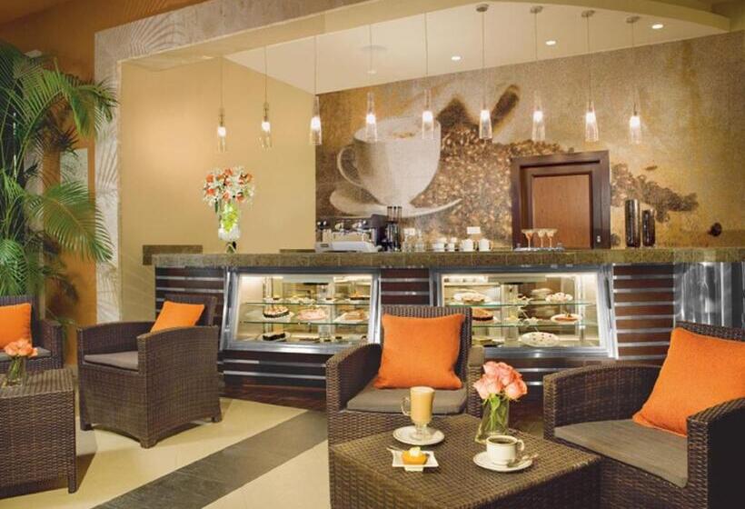 استراحتگاه Secrets Wild Orchid