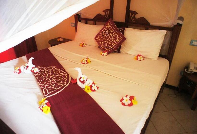 Uroa Bay Beach Resort