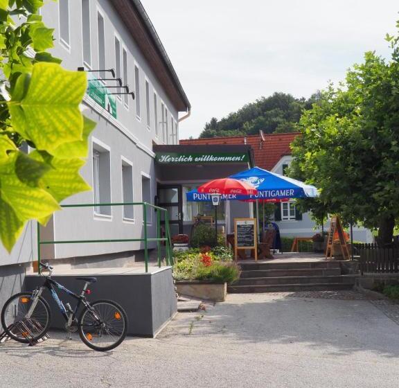 ホテル Breitenfelderhof Zur Riegersburg