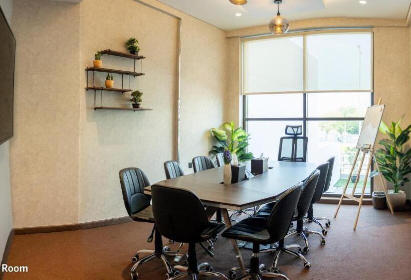 Fotos del hotel Grand Kingsgate Waterfront By Millennium Hotels:  31