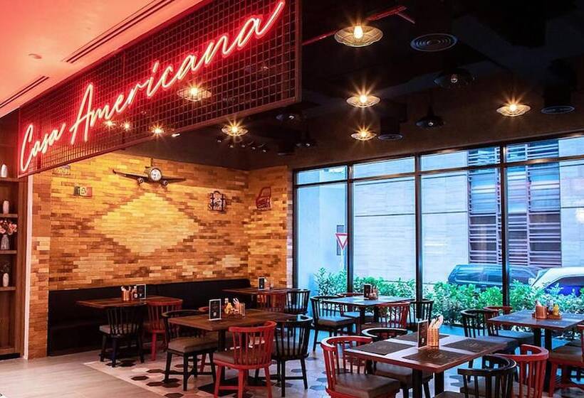 Fotos del hotel Grand Kingsgate Waterfront By Millennium Hotels:  46