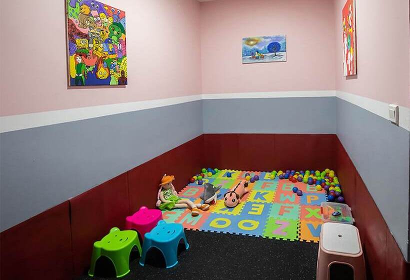 Fotos del hotel Grand Kingsgate Waterfront By Millennium Hotels:  19