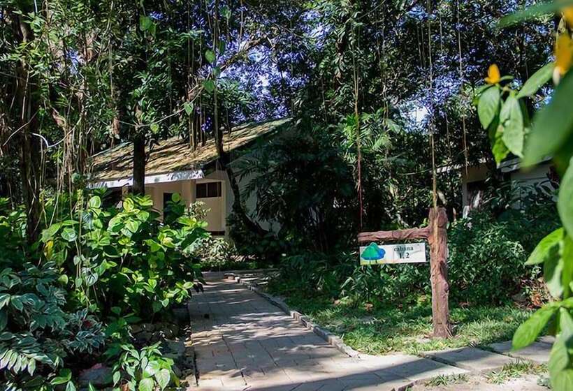 هتل Lisland Rainforest Resort