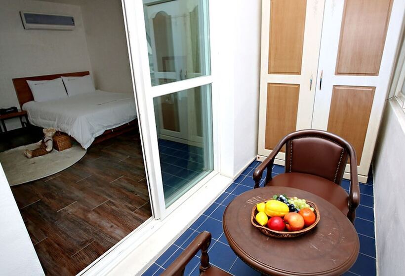 Hotel Manripo