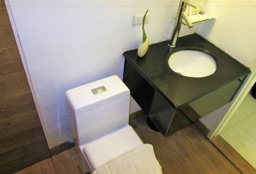 Отель Apple Tree Resort And