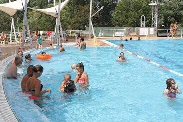 هتل Balatontourist Füred Kemping&üdülőfalu