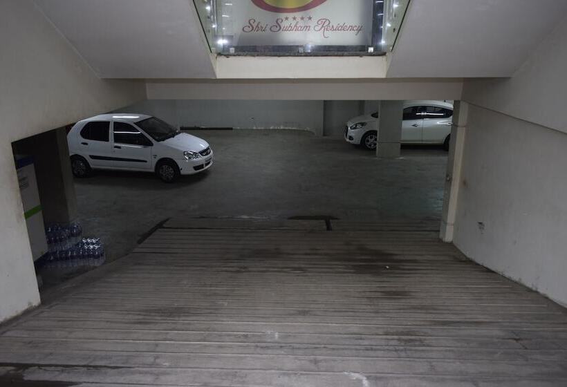 בית מלון כפרי Shri Subham Residency