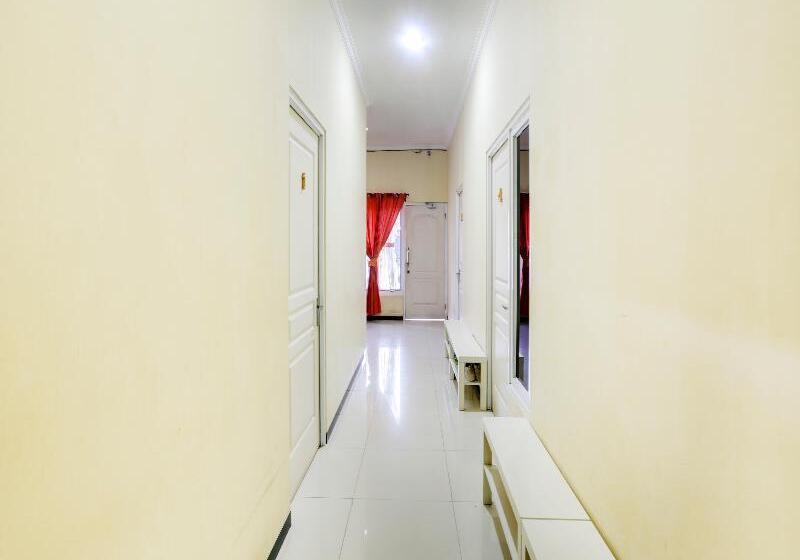 هتل Griya Loka 1 Syariah Near Rsud Dr Kariadi Mitra Reddoorz