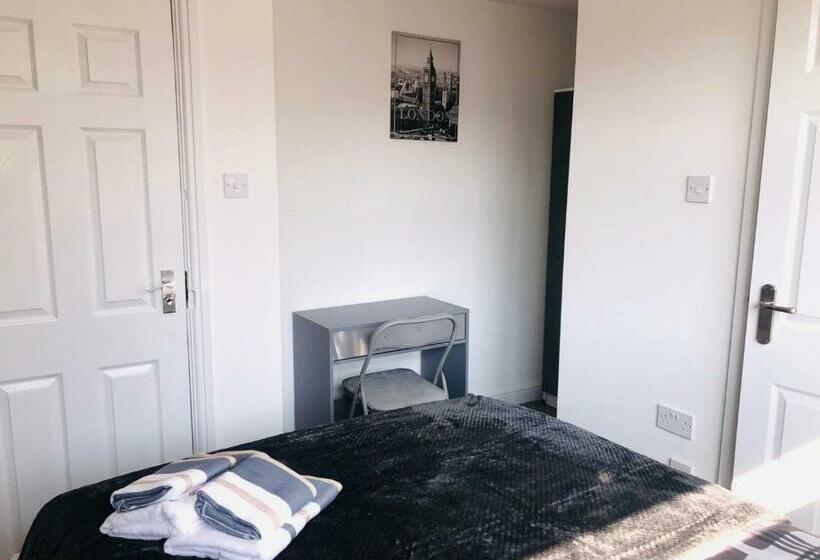Отель Townhouse @ 29 Cotesheath Street Stoke