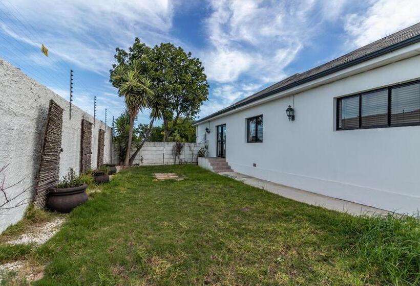 هتل Cashmere Suites