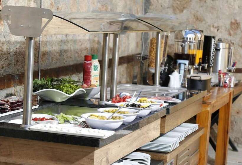 هتل Castle Inn Boutique