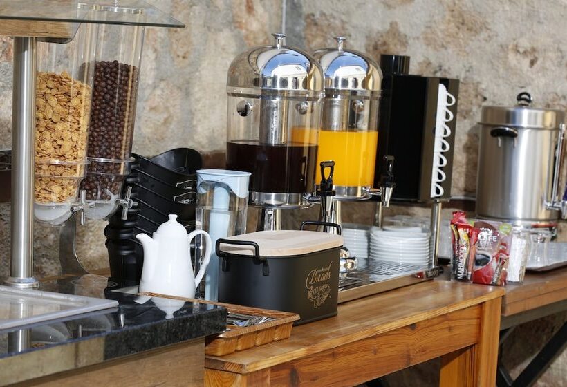 هتل Castle Inn Boutique