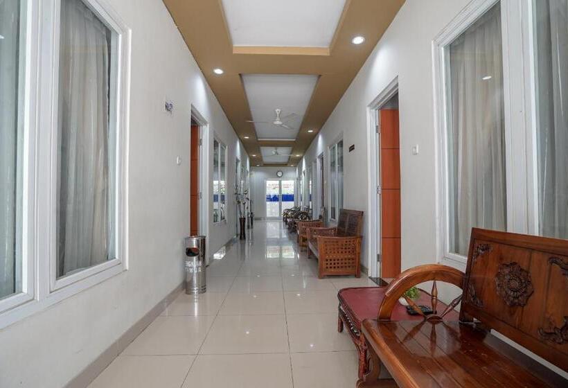 فندق Reddoorz Plus Near Palembang Airport 3