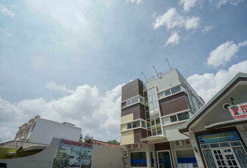 فندق Reddoorz Plus Near Palembang Airport 3