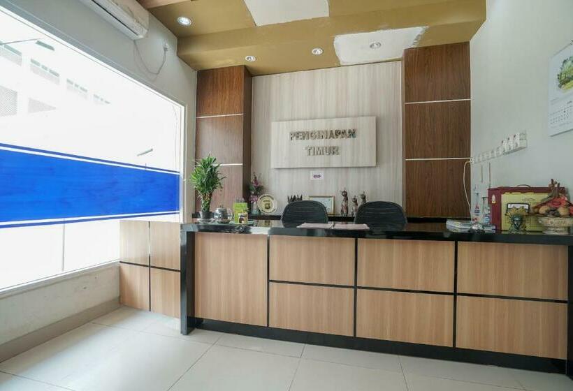 فندق Reddoorz Plus Near Palembang Airport 3