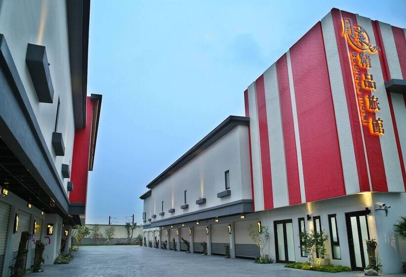 Mooninn Boutique Motel