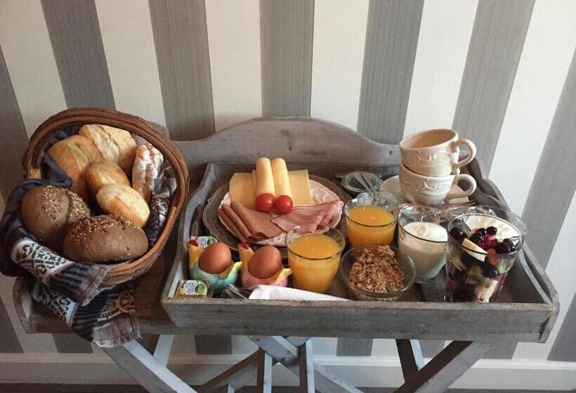 민박 Broeks  Bed En Brood