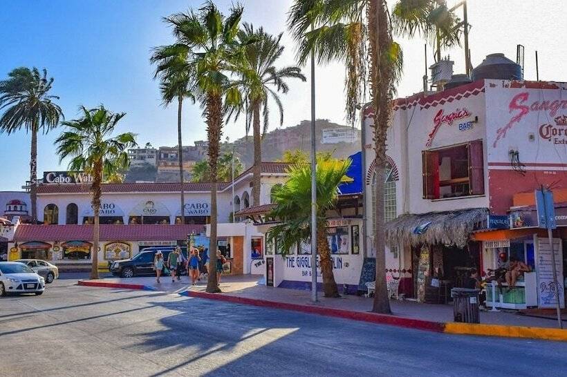 هتل Antigua De Cabo