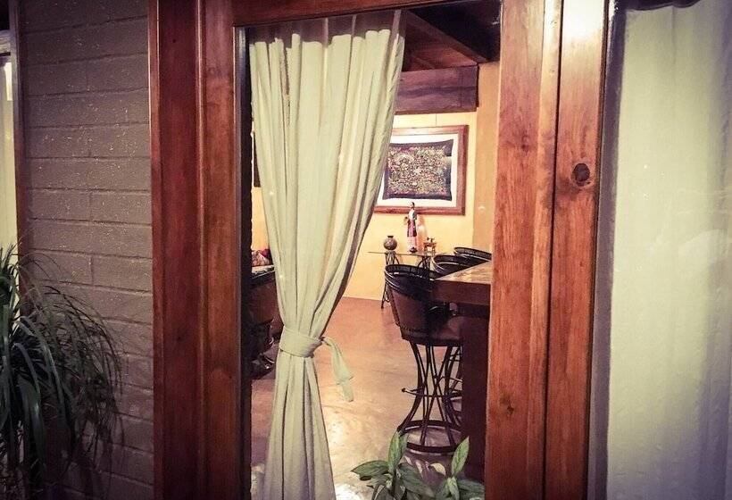 בית מלון כפרי Beautiful Cabin Downtown Tapalpa Oven Mud Barbecue Grill 4 Room 12 Ppl Tv Wifi