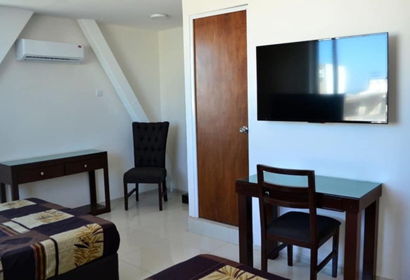 هتل Business By Grupo La Jolla