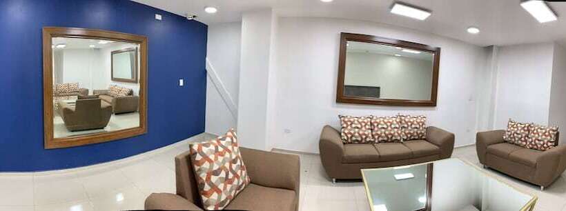 هتل Business By Grupo La Jolla