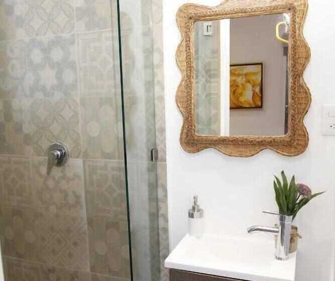 هتل Coyoacaninn Guesthouse