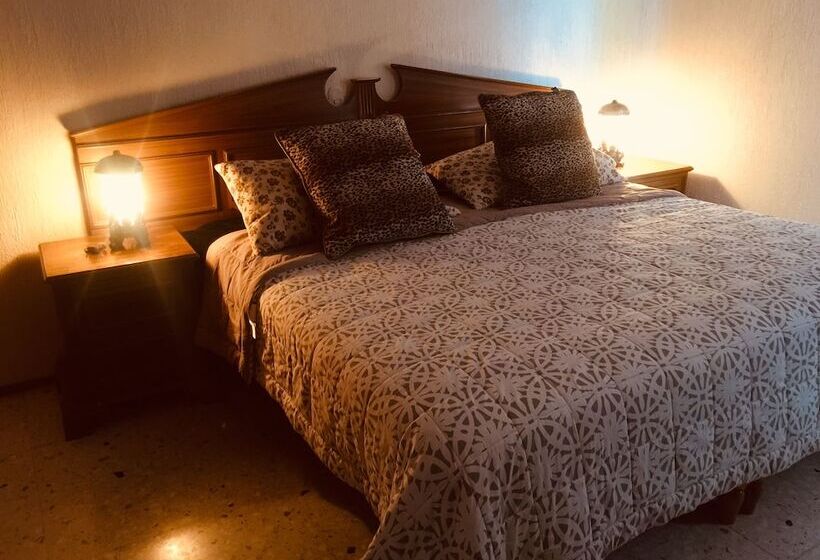 فندق Euka Suites