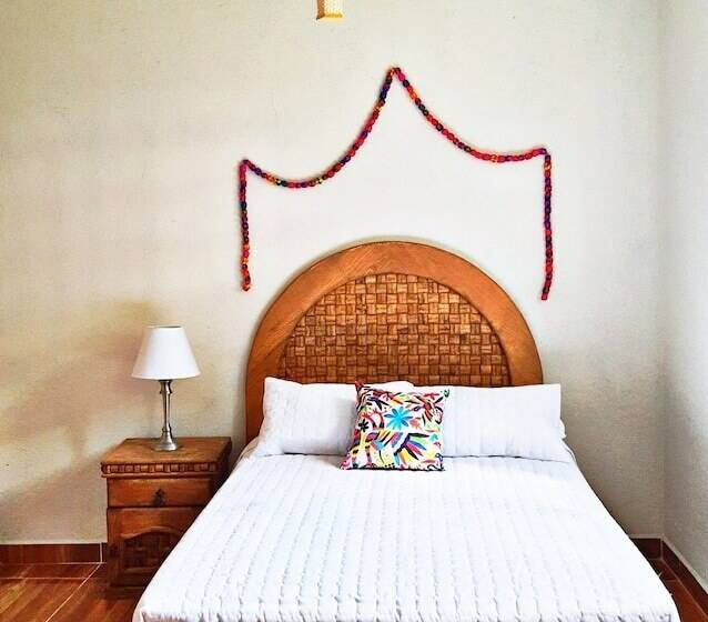 هتل Hacienda Los Dolores   Hostel