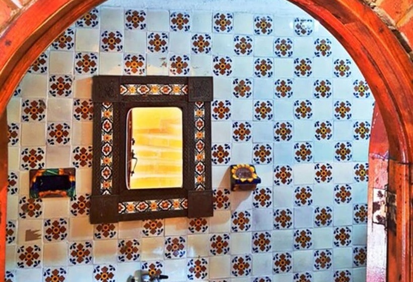 هتل Hacienda Los Dolores   Hostel