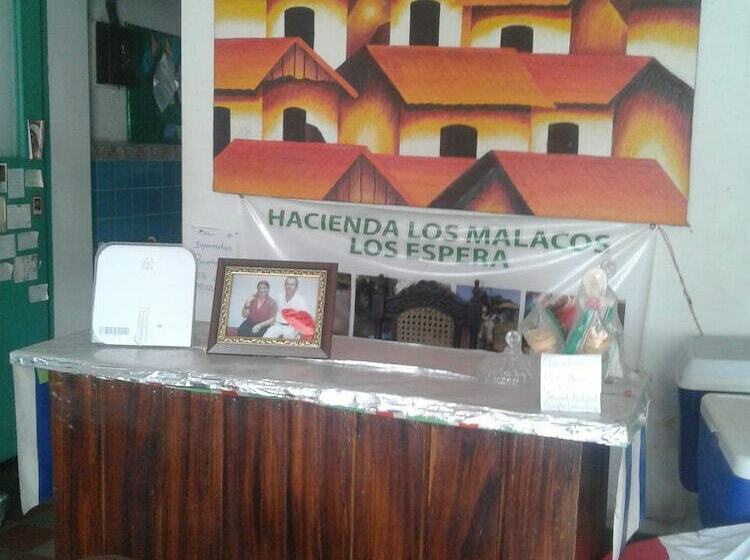 هتل Hostal La Mexicana