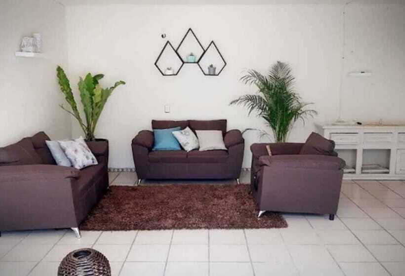 فندق Las Palmas Jocotepec