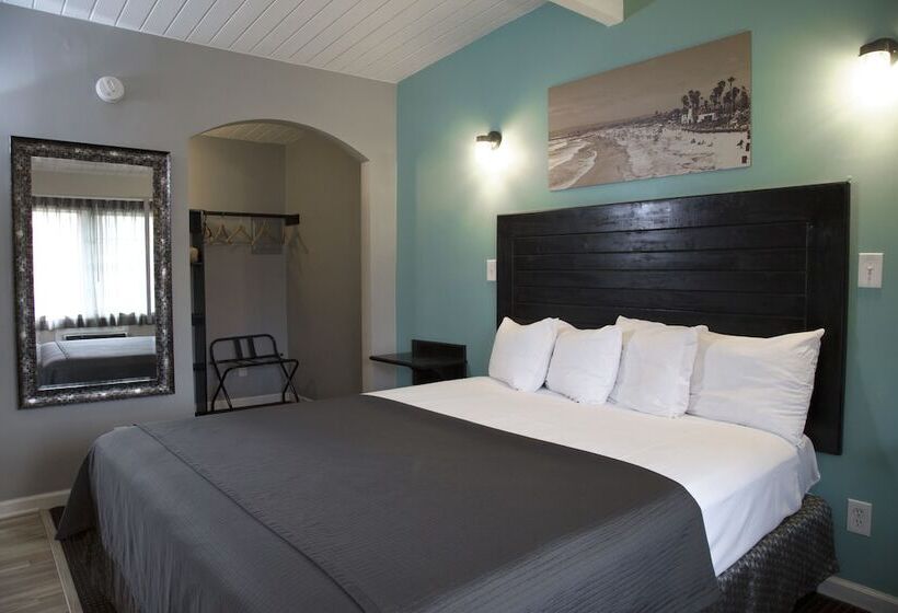 هتل Lodge At 32nd