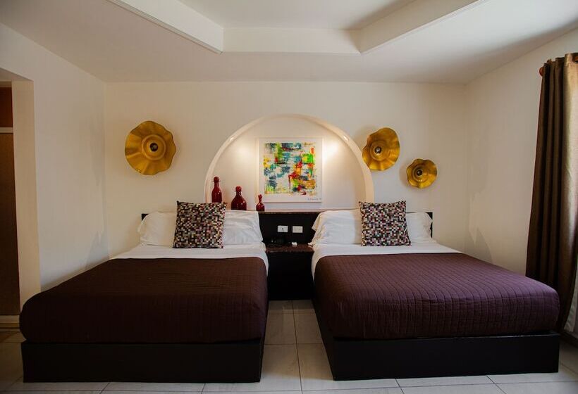 هتل Luna Inn