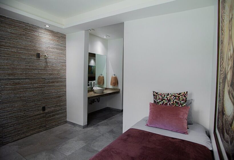 هتل Luna Inn