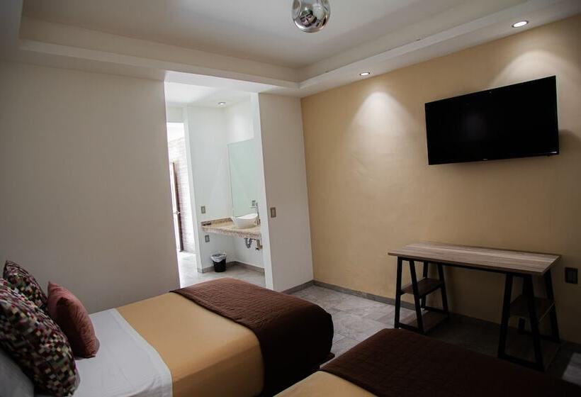 هتل Luna Inn