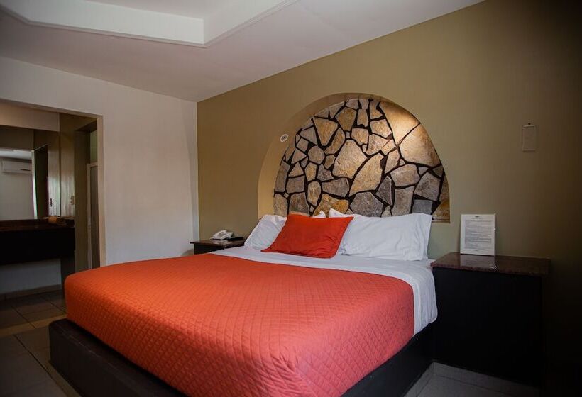 هتل Luna Inn