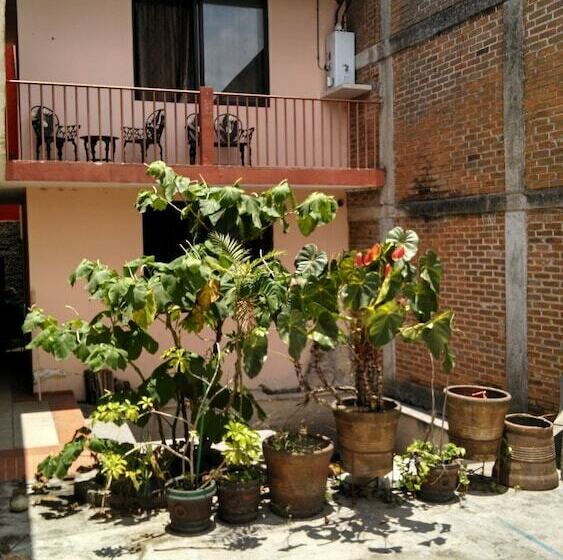 هتل Posada De Santa Rosa Bed And Breakfast