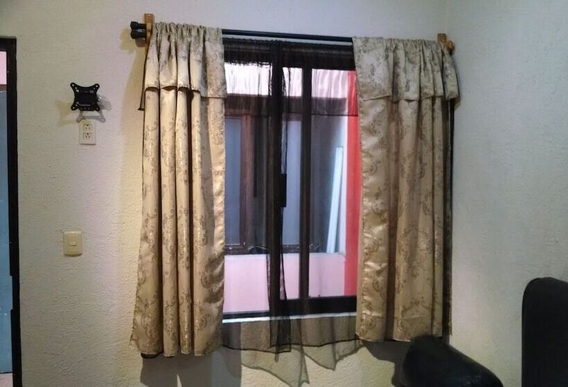هتل Posada De Santa Rosa Bed And Breakfast