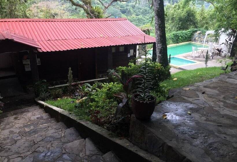 هتل Quinta Los Cedros