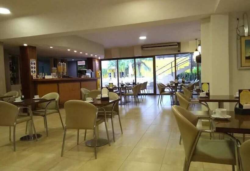 هتل Termal Rio Hondo