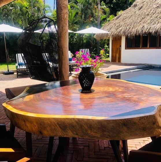 هتل Villa San Juan Bed&breakfast