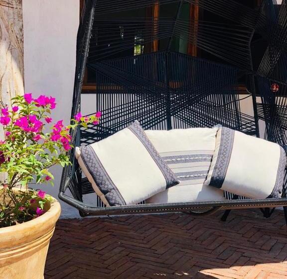 هتل Villa San Juan Bed&breakfast