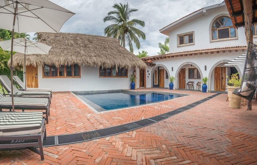 هتل Villa San Juan Bed&breakfast